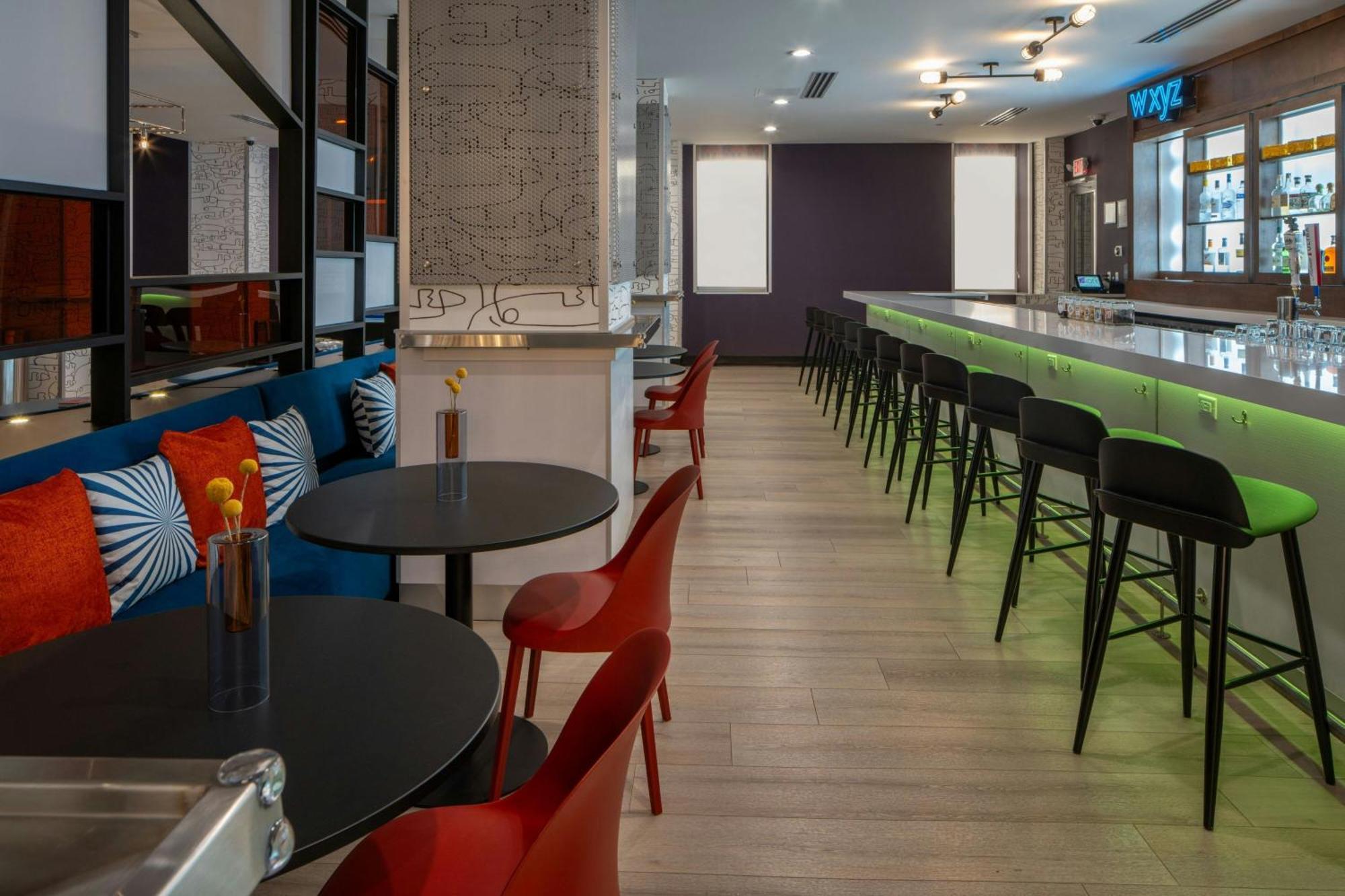 ホテル Aloft Memphis Downtown エクステリア 写真